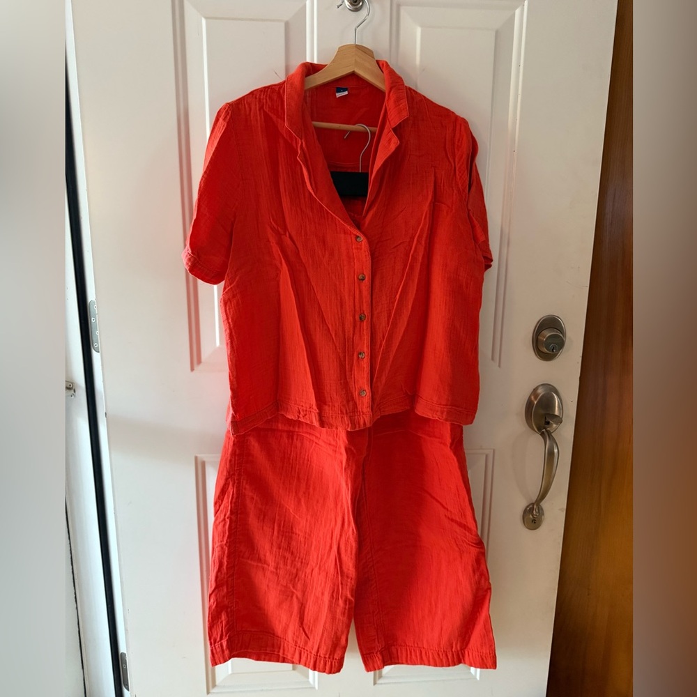 Old Navy Gauze Set